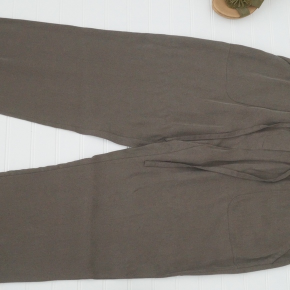 Green RW & CO Pants (New) - Picture 5 of 8